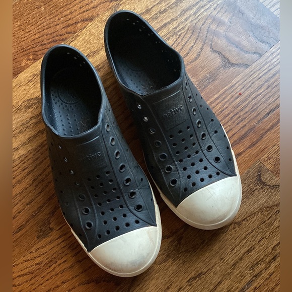Natives Black Jefferson shoes size 3 - Picture 1 of 1